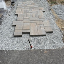 Cambridge-Ledgestone-Front-Walkway-Installation-New-London-NH 1