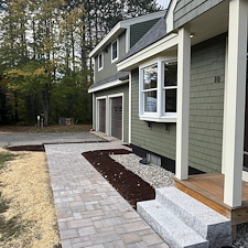 Cambridge-Ledgestone-Front-Walkway-Installation-Sunapee-NH 1