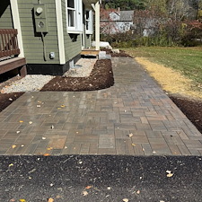 Cambridge-Ledgestone-Front-Walkway-Installation-Sunapee-NH 0